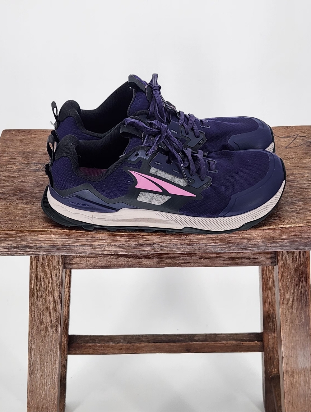 Altra Lone Peak  Trail Shoes Women’s  7.5 Purple Running,Hiking,gym.